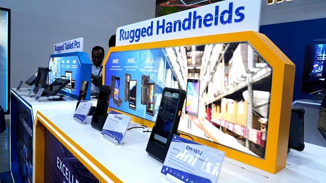 MPUTEX 2025推动全球工业智能化变革冰球突破豪华版亿道三防AI加固笔记本闪耀CO(图7)